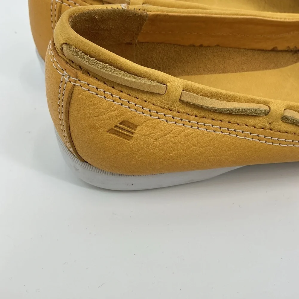 Sebago Women's Yellow Moccasin Loafers Size 8